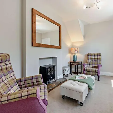 2 Bed In York Oc-92635 Kirkbymoorside