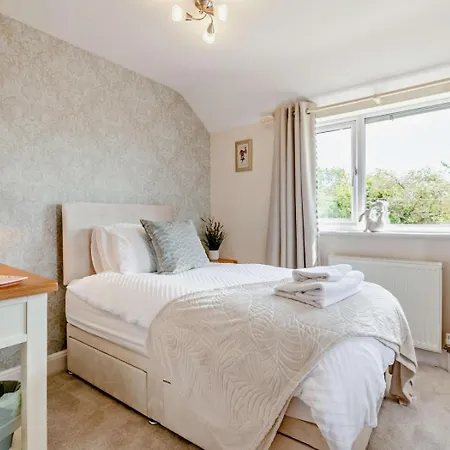 2 Bed In York Oc-92635 Kirkbymoorside